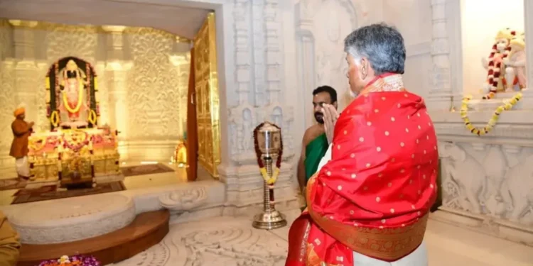 Chandrababu Naidu Visits Ayodhya Ram