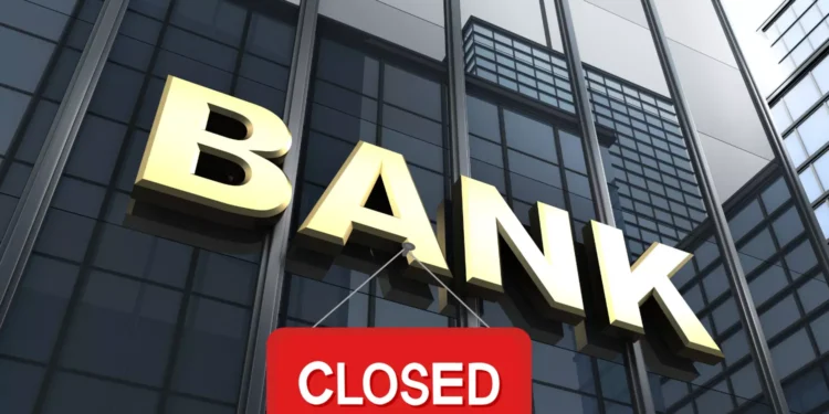 Customers outside a public sector bank during nationwide banks strike