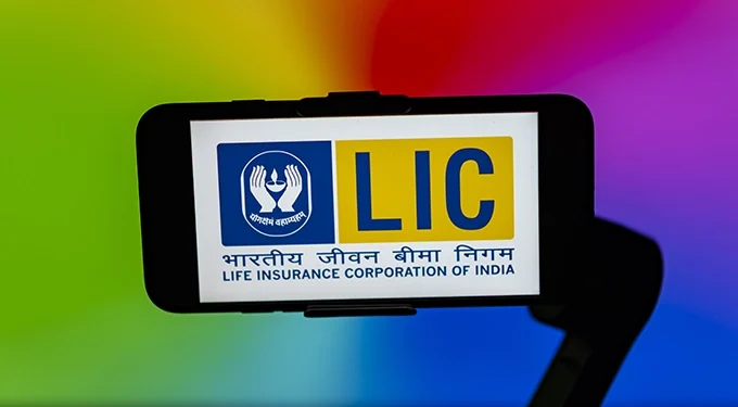 lic jeevan utsav single premium plan offers lifelong income through one-time investment with guaranteed returns and flexible income options
