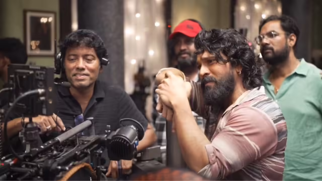 Ram Charan on Peddi movie sets praising Rathnavelu