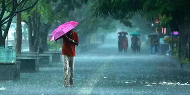 Clouds and rain over Andhra Pradesh, storm warning issued