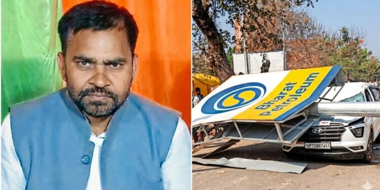 Accident site where high-mast light pole fell on Lal Bahadur Yadav car in Pratapgarh
