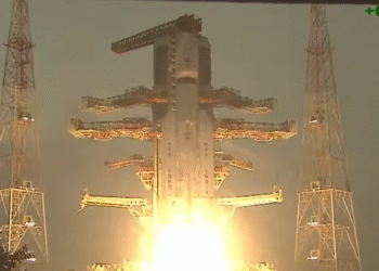 isro launched LVM3 bahubali rocket and inducted heaviest satellite into orbit