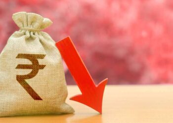 Indian rupee falls to 92 against US dollar amid market pressure