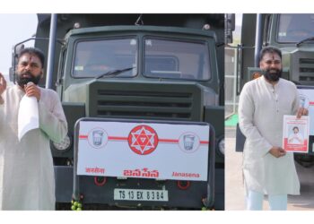 Pawan Kalyan launching Jana Sena membership drive in Mangalagiri